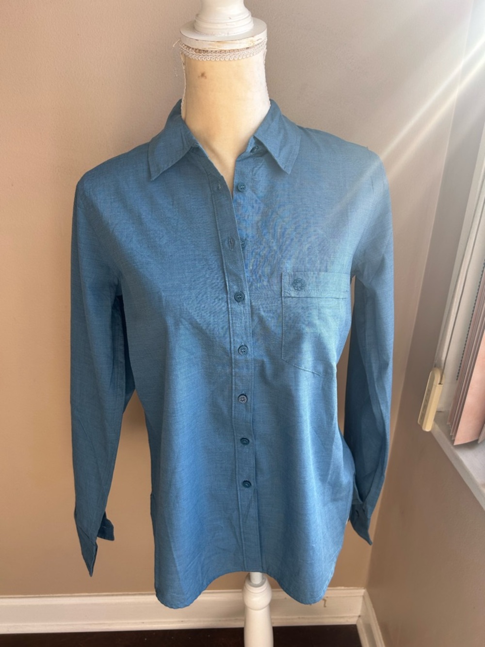 Urban Cotton Company Womens Long Sleeve Dress Shirt Career Blue New Sz M 4122